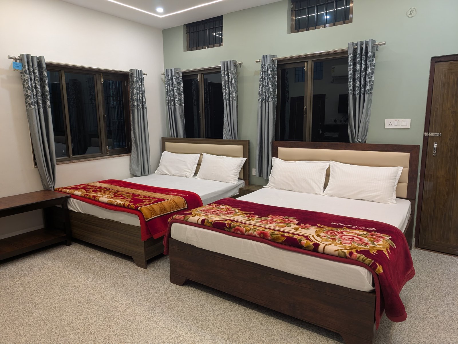 Shree Rajeshwar Bhawan