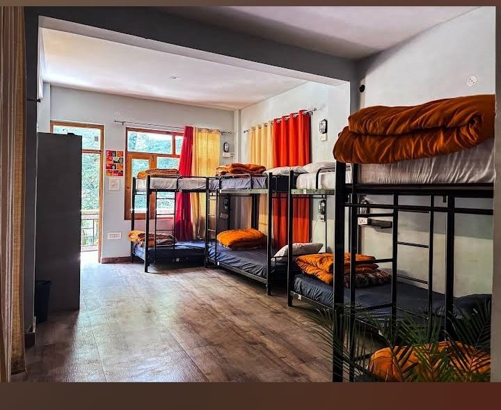Stazo Backpackers