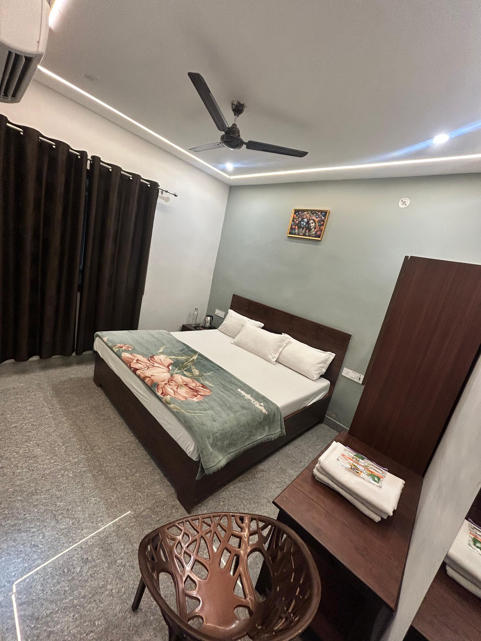 double bedroom