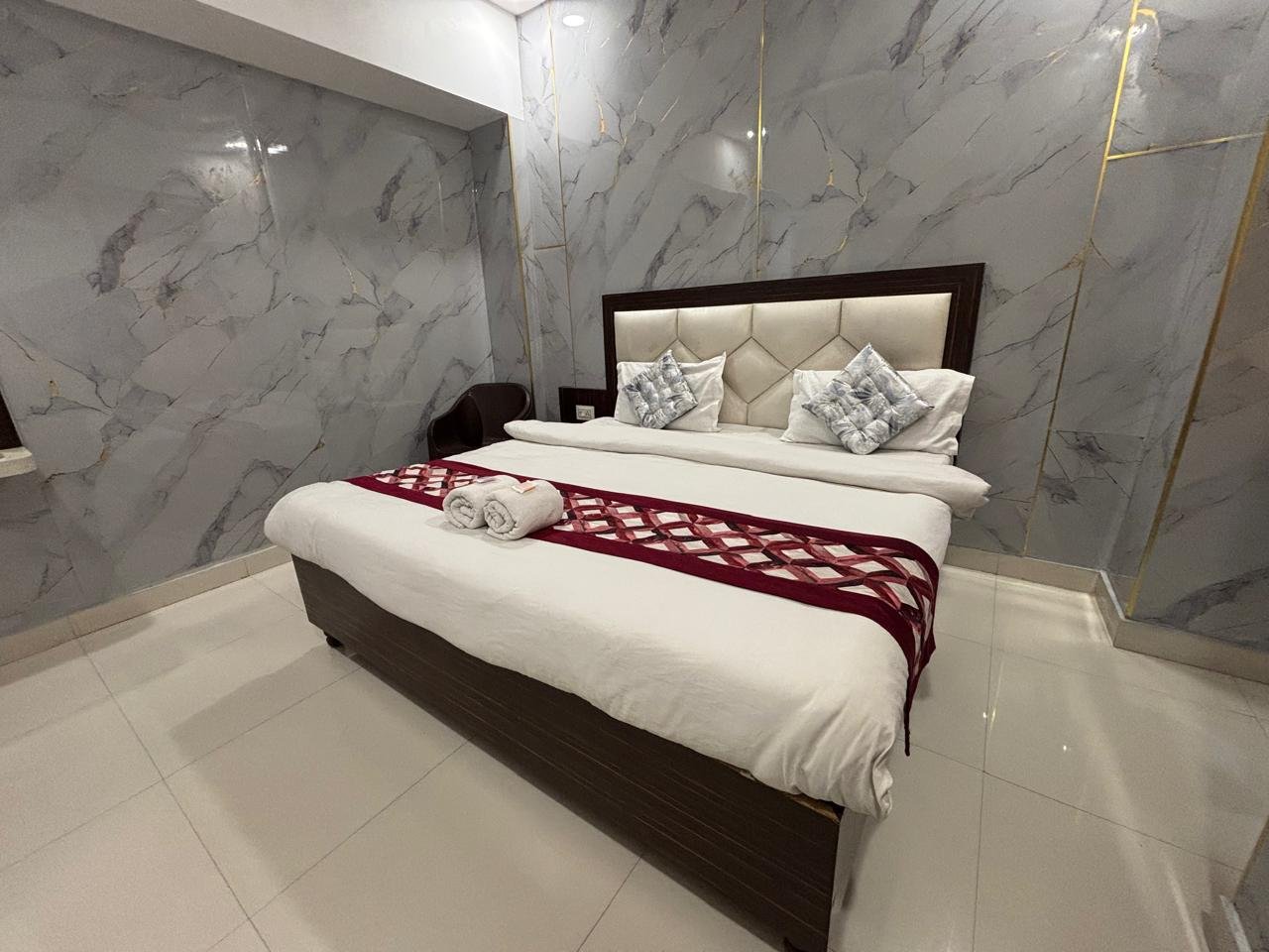 Deluxe Triple bed - Deluxe Triple bed