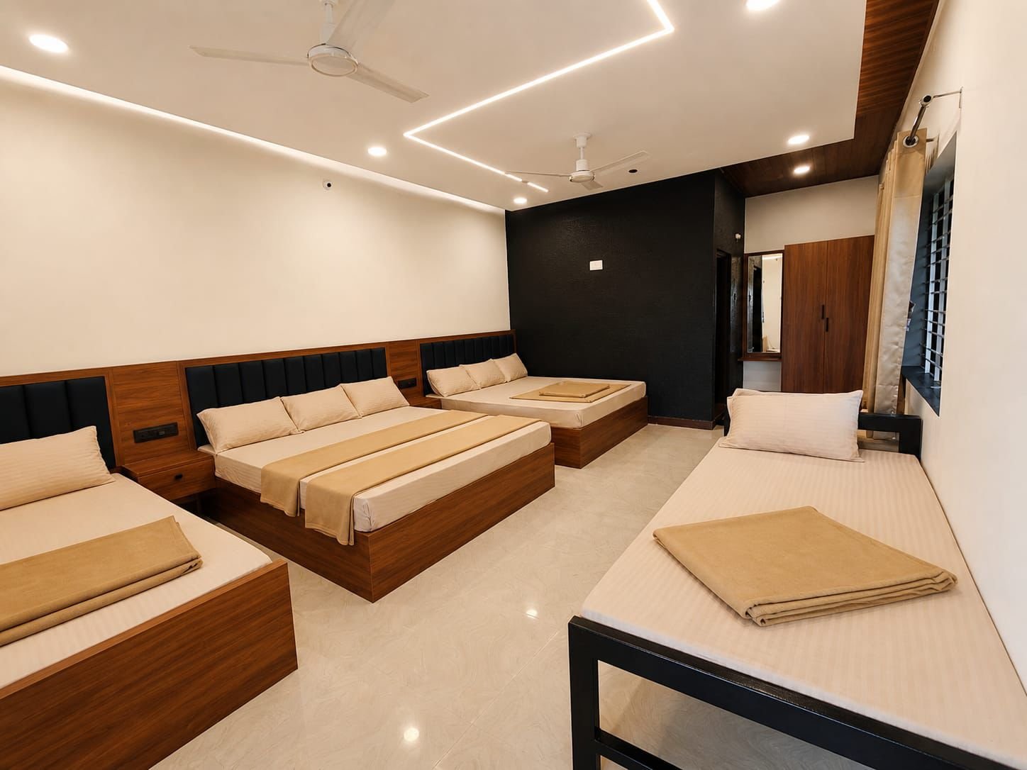 Deluxe - Deluxe  room