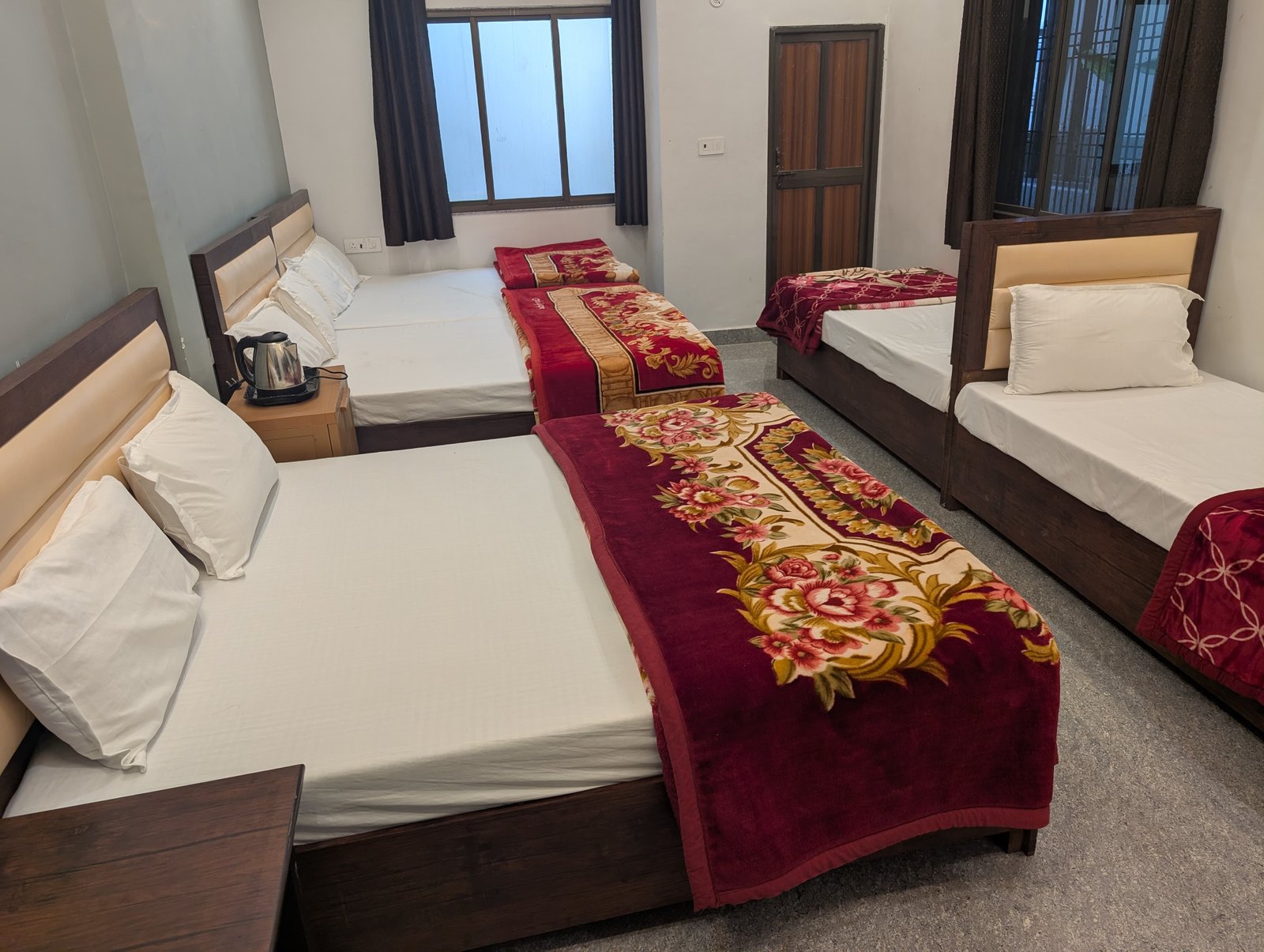 eight bedroom